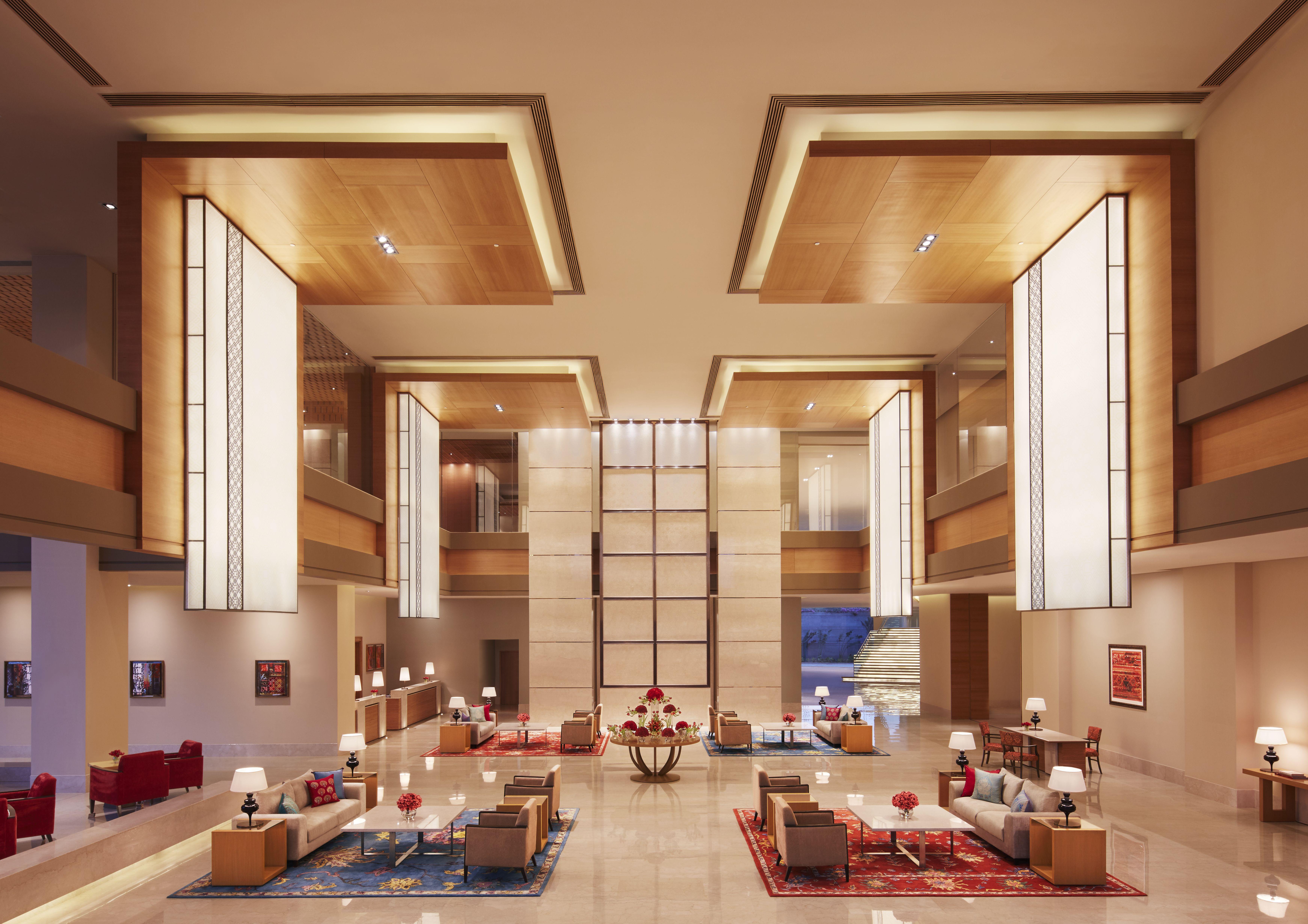 Taj Bangalore Devanahalli Ngoại thất bức ảnh Lobby