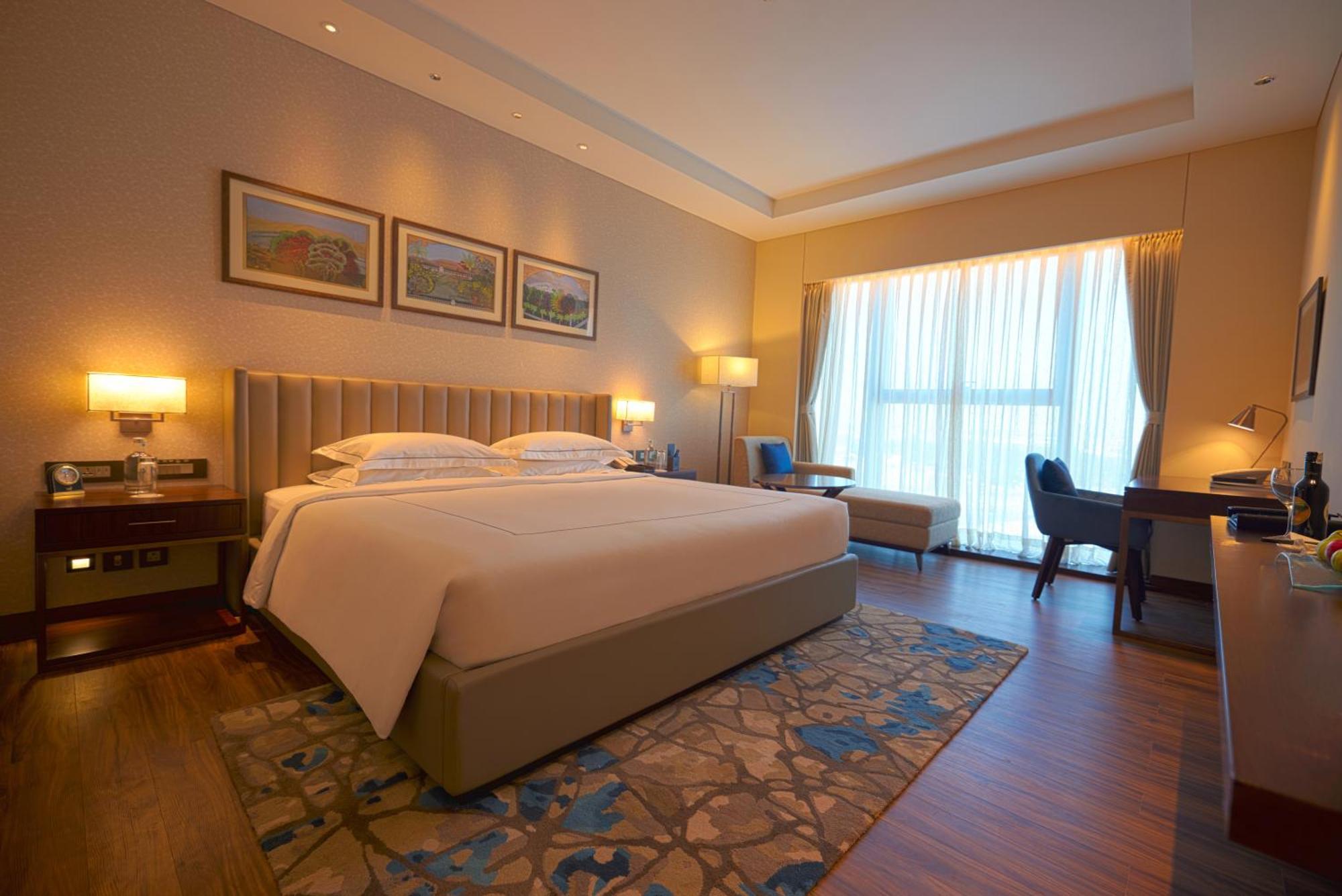 Taj Bangalore Devanahalli Ngoại thất bức ảnh Deluxe Room
