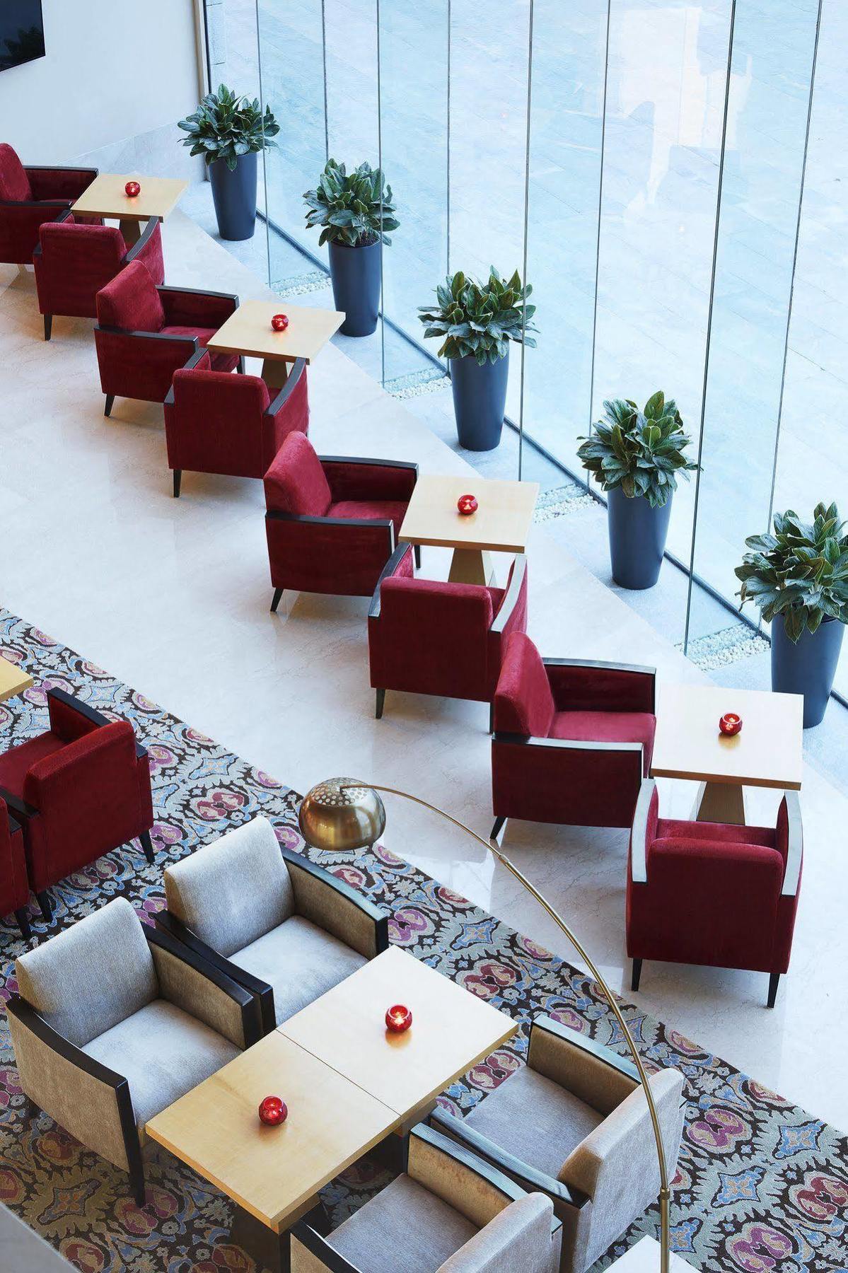 Taj Bangalore Devanahalli Ngoại thất bức ảnh The lobby