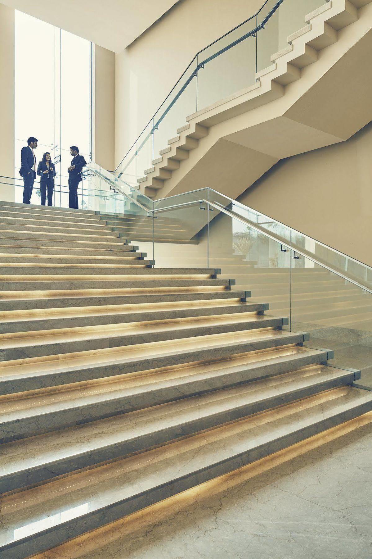 Taj Bangalore Devanahalli Ngoại thất bức ảnh Stairs